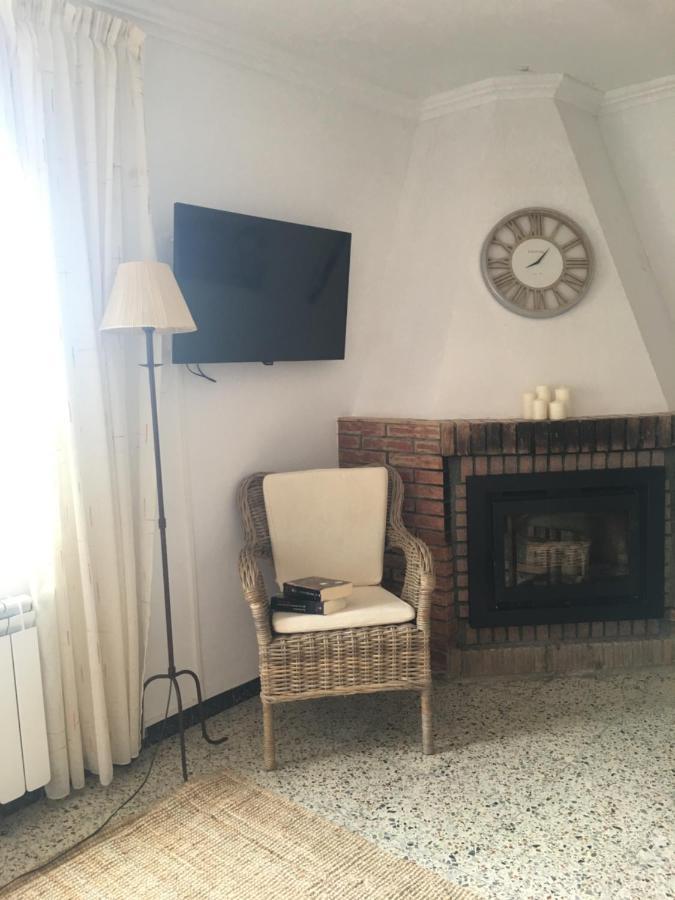 Apartaments La Pertusa 2O Corca  Eksteriør billede