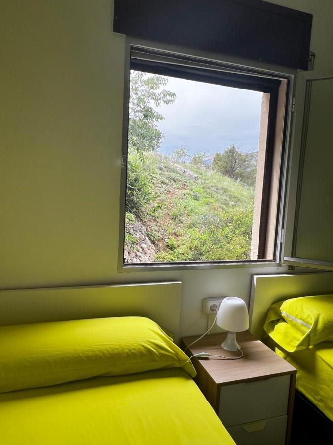 Apartaments La Pertusa 2O Corca  Eksteriør billede